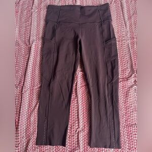 VGUC Lululemon fast and free crops with pockets